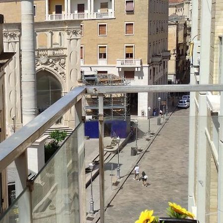 La Colonna Holiday House Appartement Lecce Buitenkant foto