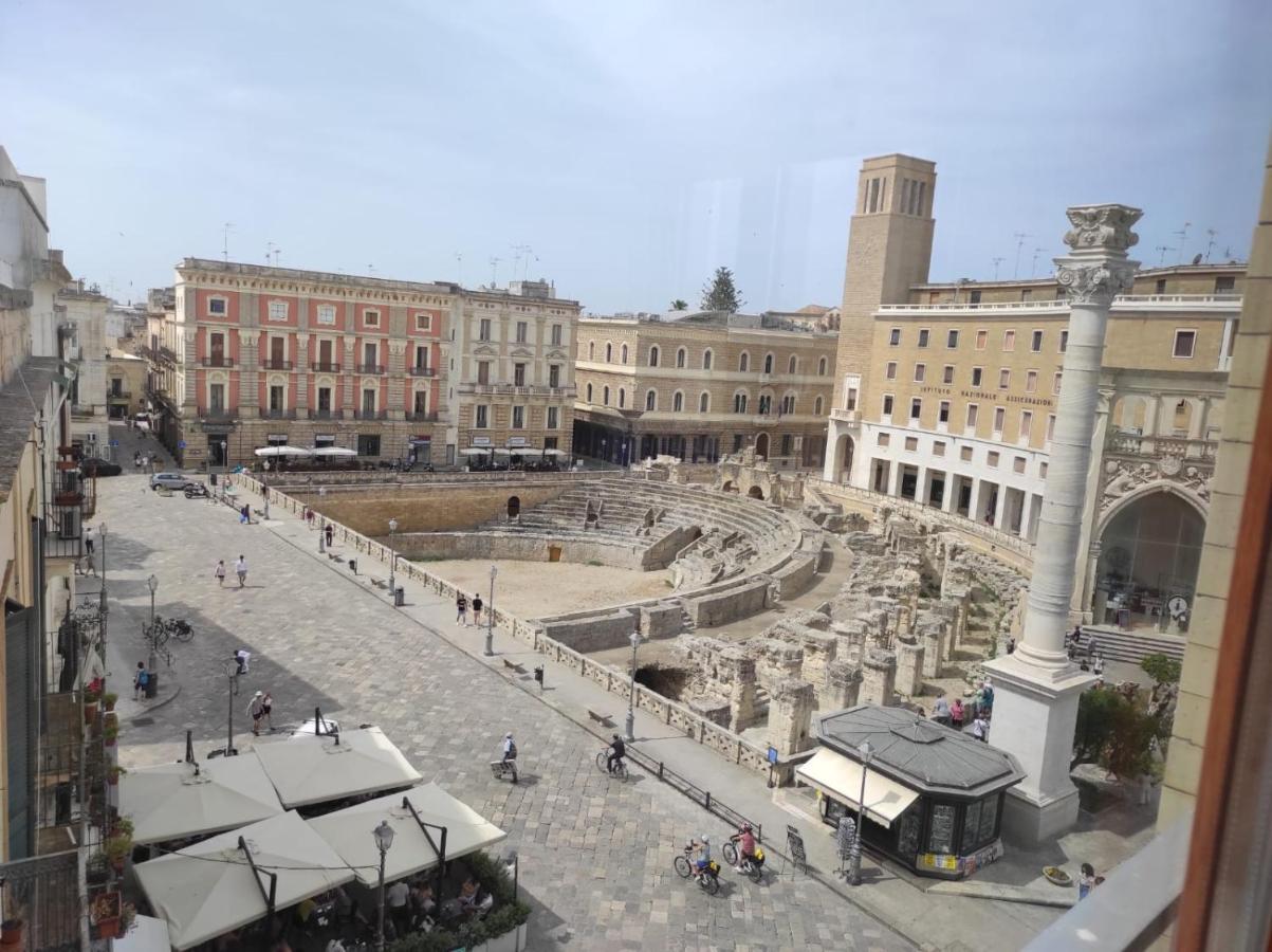 La Colonna Holiday House Appartement Lecce Buitenkant foto