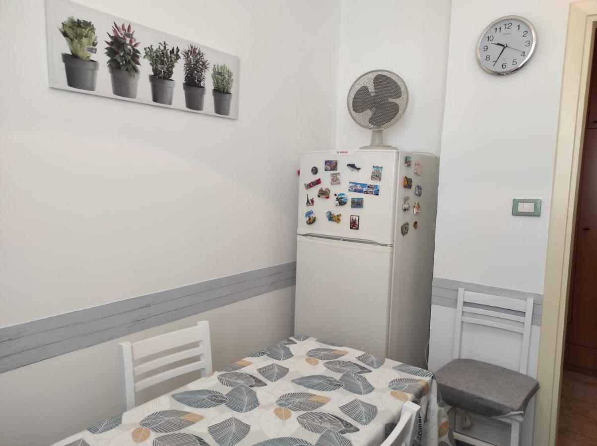 La Colonna Holiday House Appartement Lecce Buitenkant foto