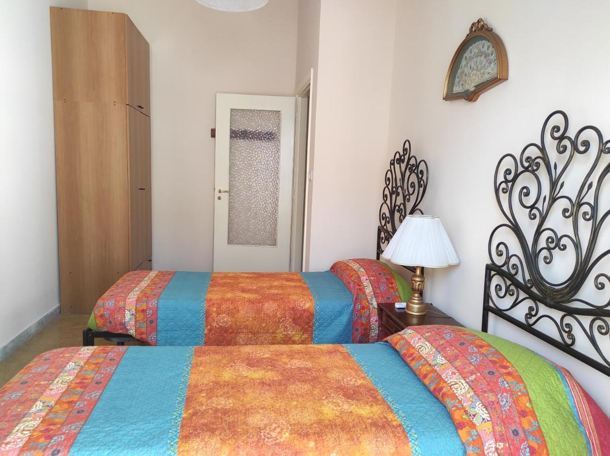 La Colonna Holiday House Appartement Lecce Buitenkant foto