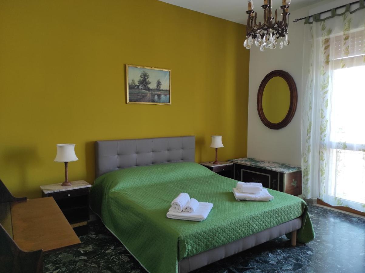 La Colonna Holiday House Appartement Lecce Buitenkant foto