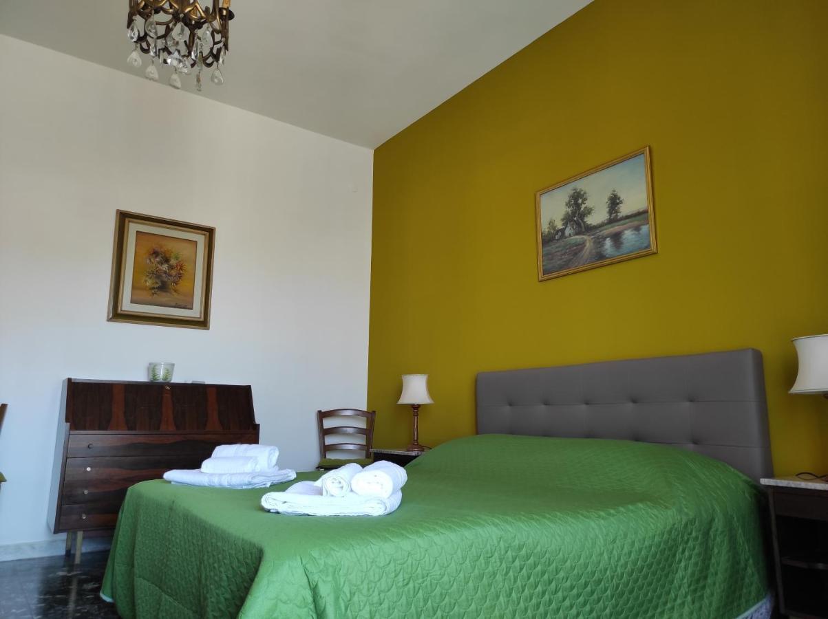 La Colonna Holiday House Appartement Lecce Buitenkant foto