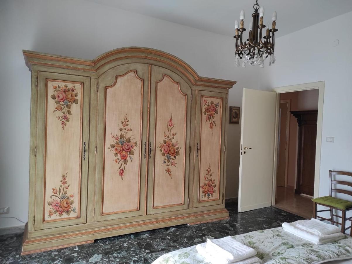 La Colonna Holiday House Appartement Lecce Buitenkant foto